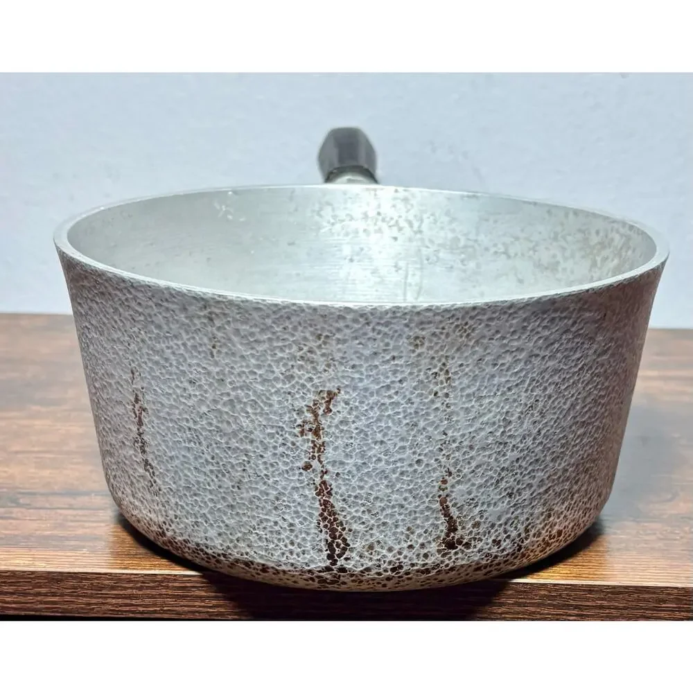 Vintage1950s Club Hammered Aluminum Saucepan 2 QT Silver Hammercraft Cookware